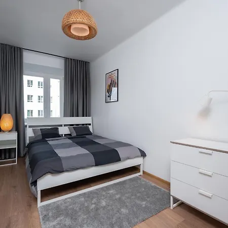 Apartment Old Lutsu 16 *